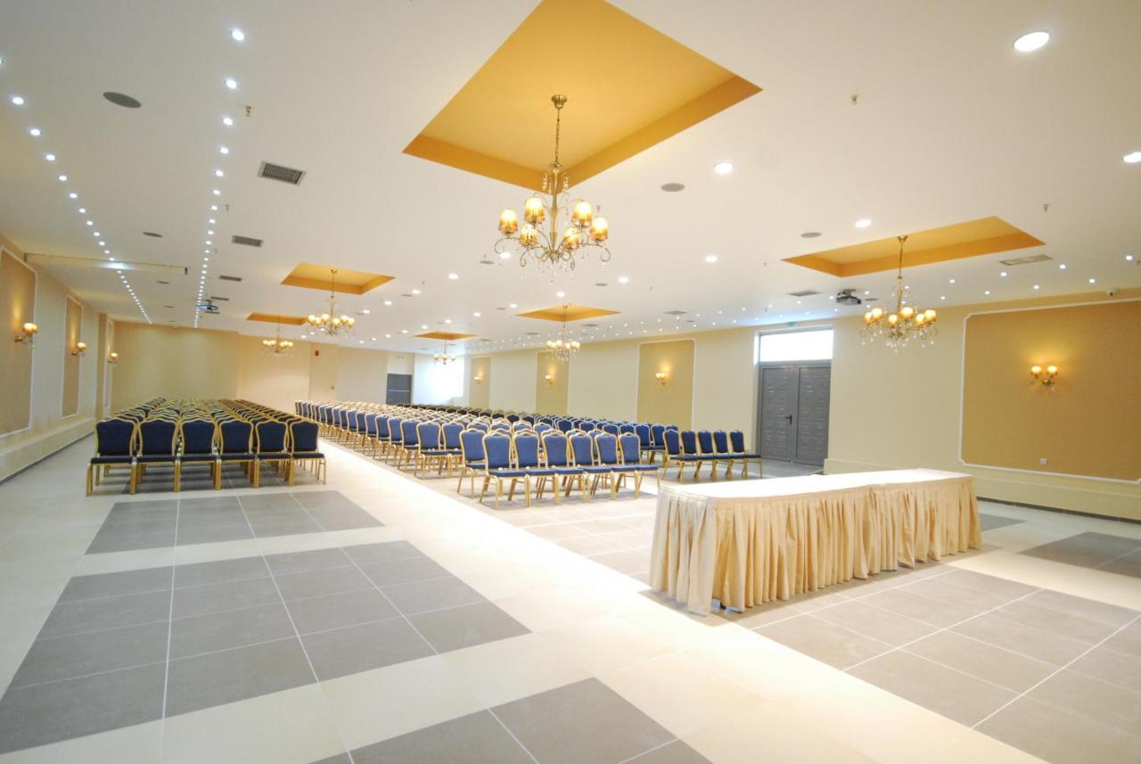 Hotel 4 Epoxes 3*